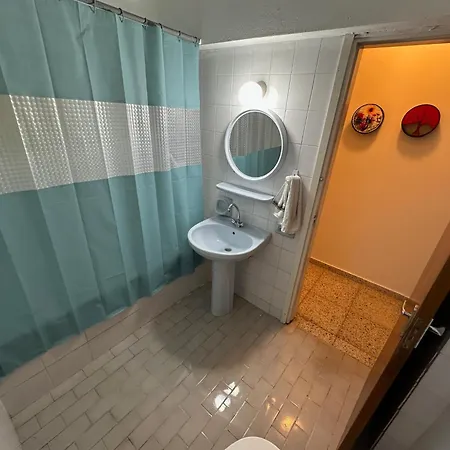 3 Bedroom Opposite Kyrenia Harbor Appartement *