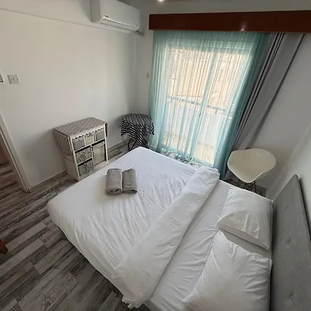 Appartement 3 Bedroom Opposite Kyrenia Harbor