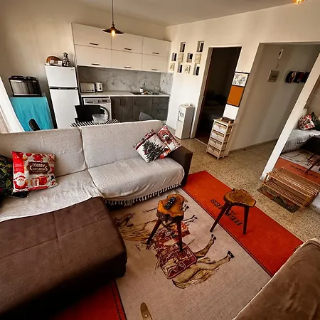 Daire 3 Bedroom Opposite Kyrenia Harbor *