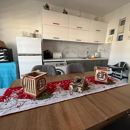 3 Bedroom Opposite Kyrenia Harbor קיירניה