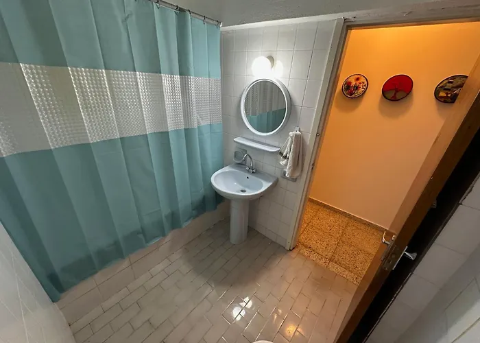 3 Bedroom Opposite Kyrenia Harbor Appartement *