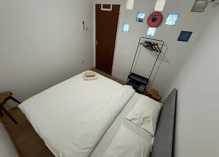 3 Bedroom Opposite Kyrenia Harbor アパート *